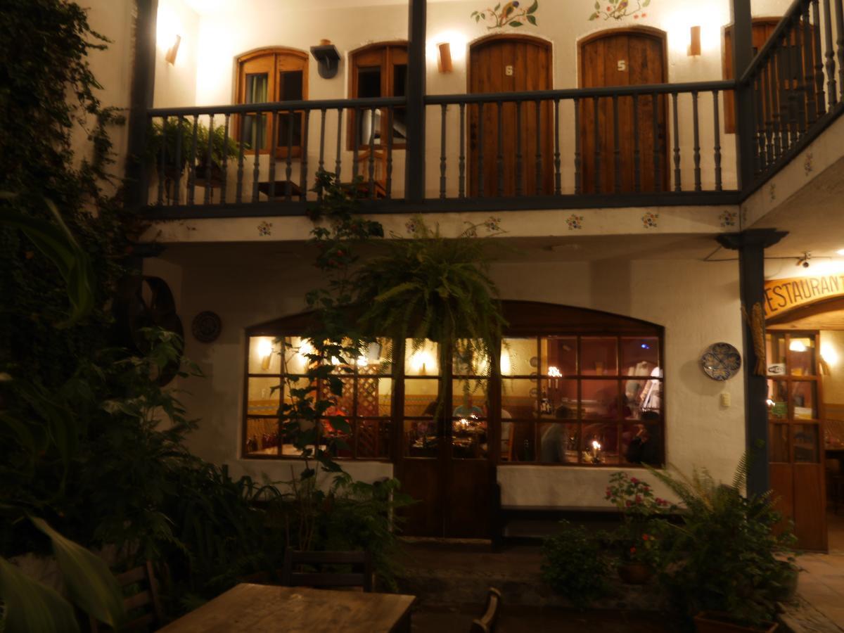 Hotel Dona Esther Otavalo Exterior photo