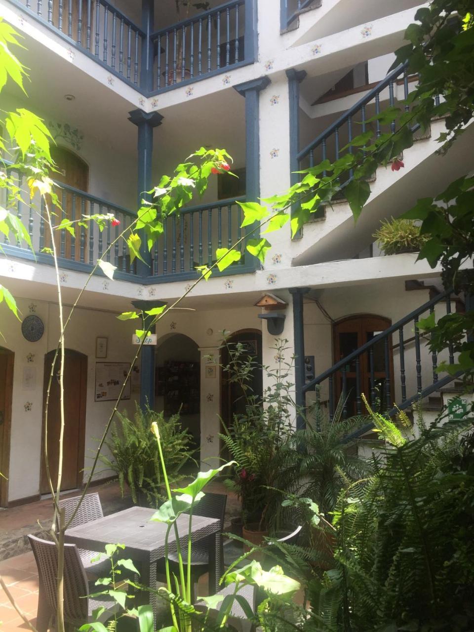 Hotel Dona Esther Otavalo Exterior photo