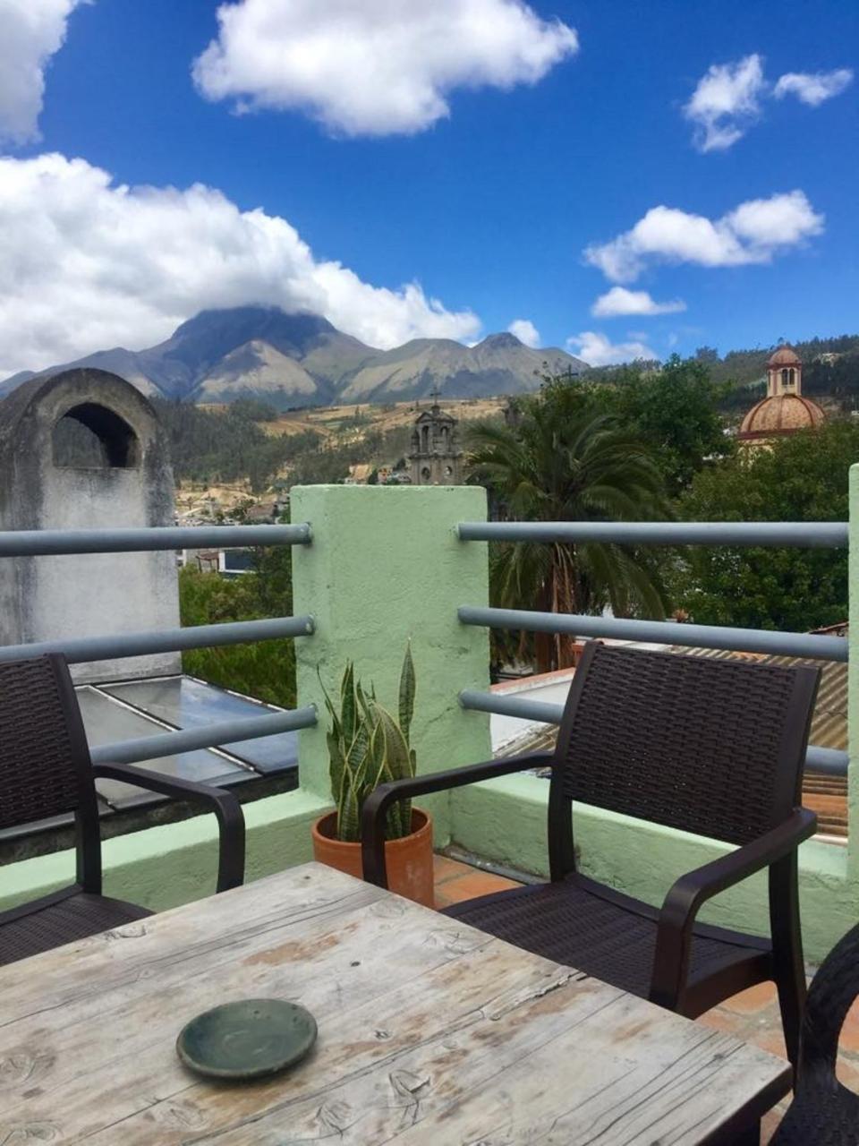 Hotel Dona Esther Otavalo Exterior photo