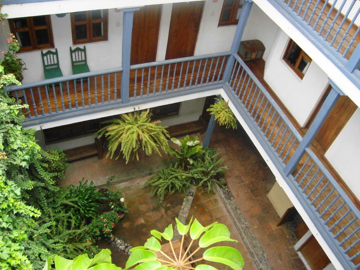 Hotel Dona Esther Otavalo Exterior photo